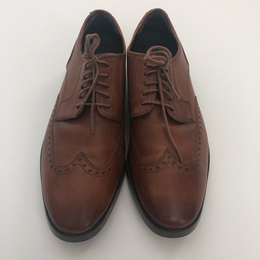 Cole Hahn Size 9.5 Brown Mens Wingtip Dress Shoe - 0094